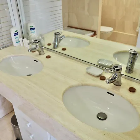 T4 Lumineux Avec Terrasse Vue Apartament *