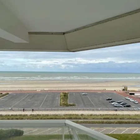 Apartment T4 Lumineux Avec Terrasse Vue